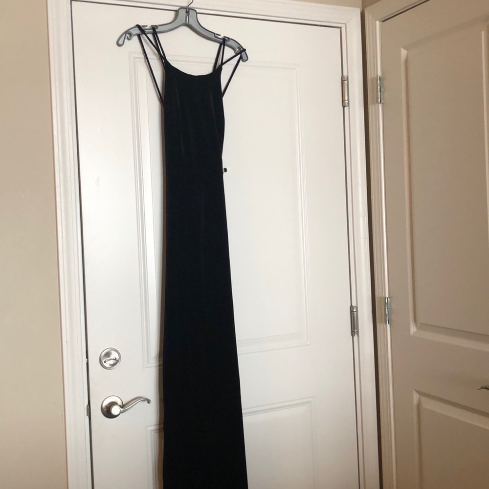 Black Velvet Floor-length Dress